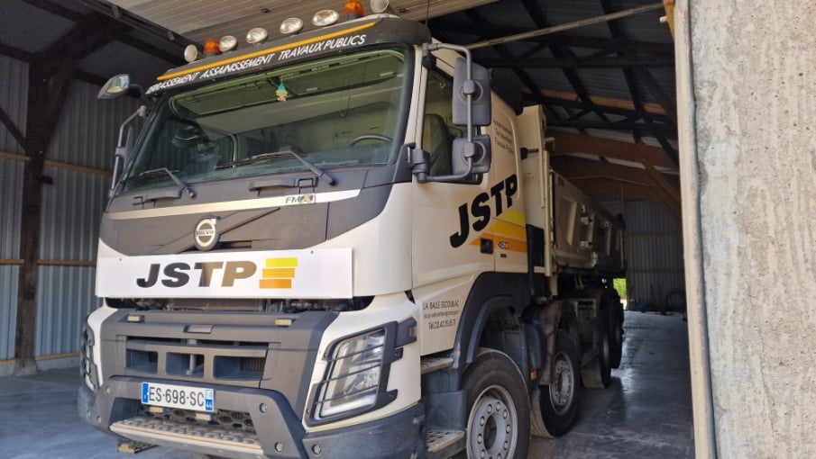 Camion 8x4 JSTP